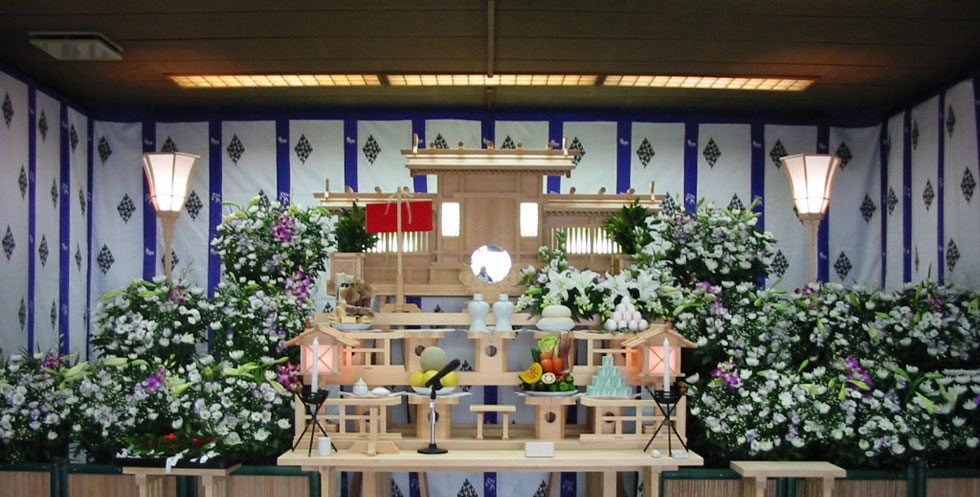 神式葬儀の祭壇事例５